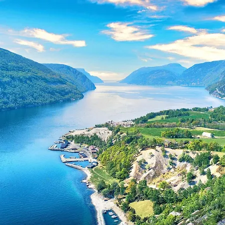 19 Person In Josenfjorden-by Traum *
