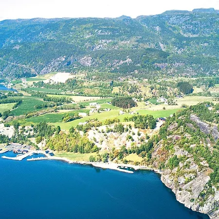 19 Person In Josenfjorden-by Traum Feriehus