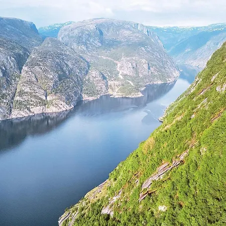 19 Person In Josenfjorden-by Traum Feriehus