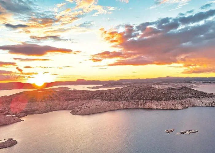 19 Person In Josenfjorden-by Traum * Gullingen
