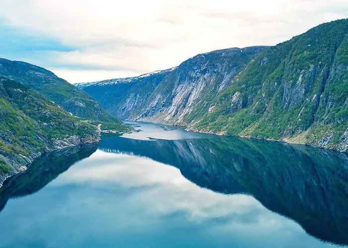 19 Person In Josenfjorden-by Traum Vakantiehuis Gullingen